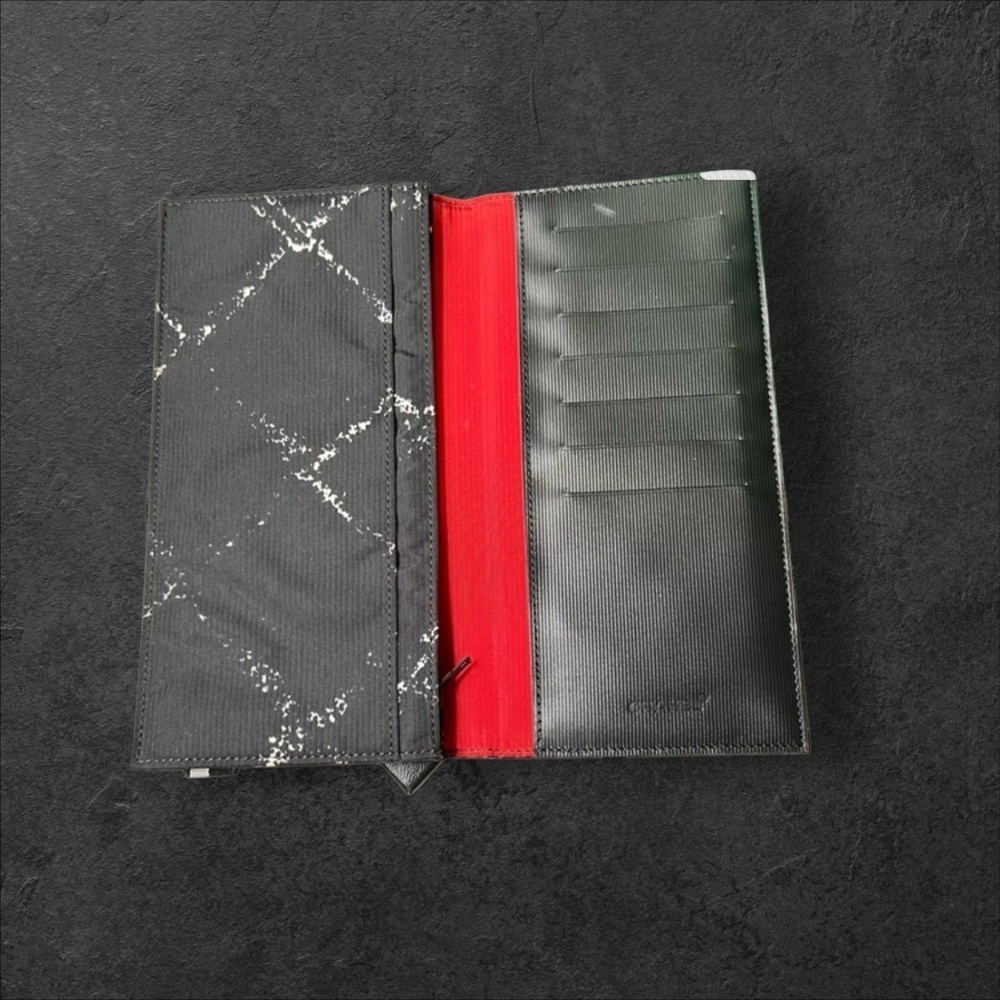 Chanel Black Nylon Long Wallet Authentic Vintage from the Chanel Travel Line - Picture 4 of 16